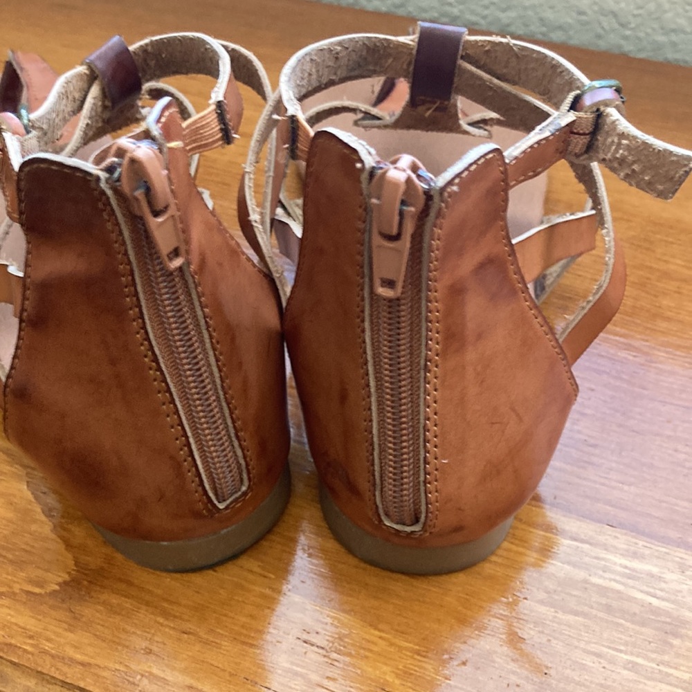 Coconuts Sandals - Picture 2 of 3
